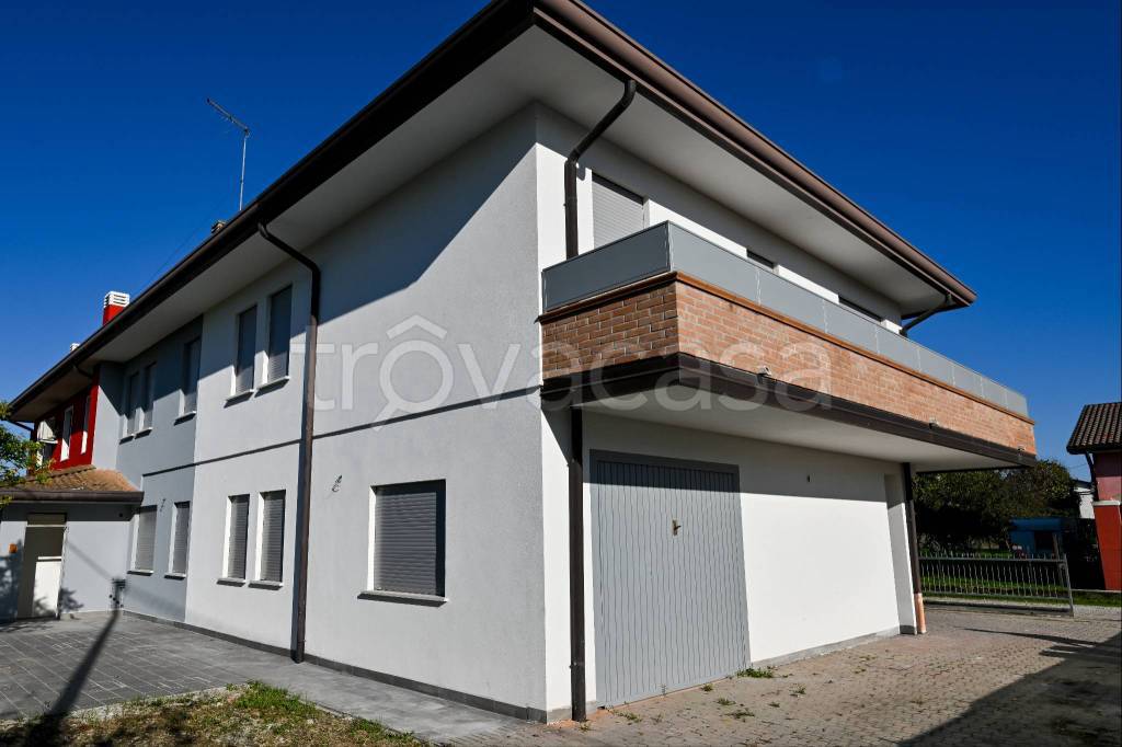 casa indipendente in vendita a Camponogara