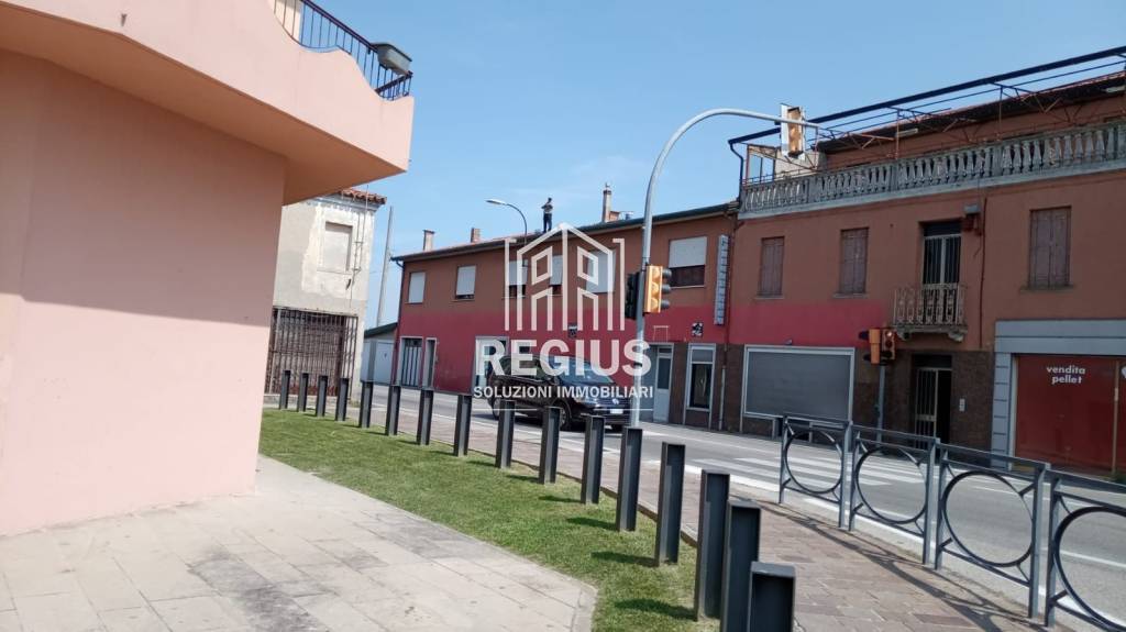 casa indipendente in vendita a Camponogara
