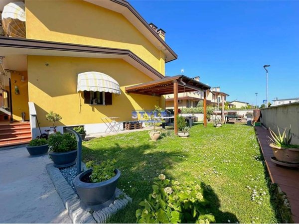 casa indipendente in vendita a Camponogara in zona Prozzolo