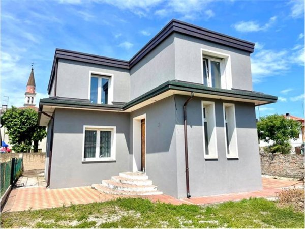 casa indipendente in vendita a Camponogara