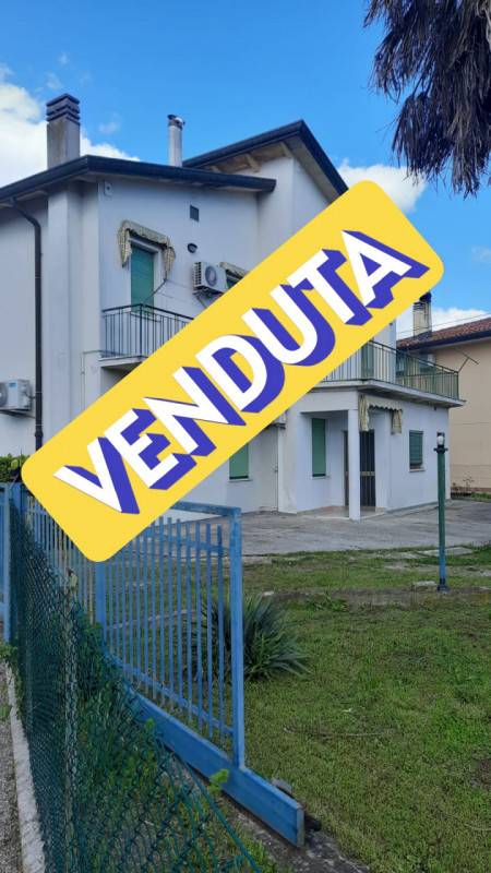 casa semindipendente in vendita a Camponogara