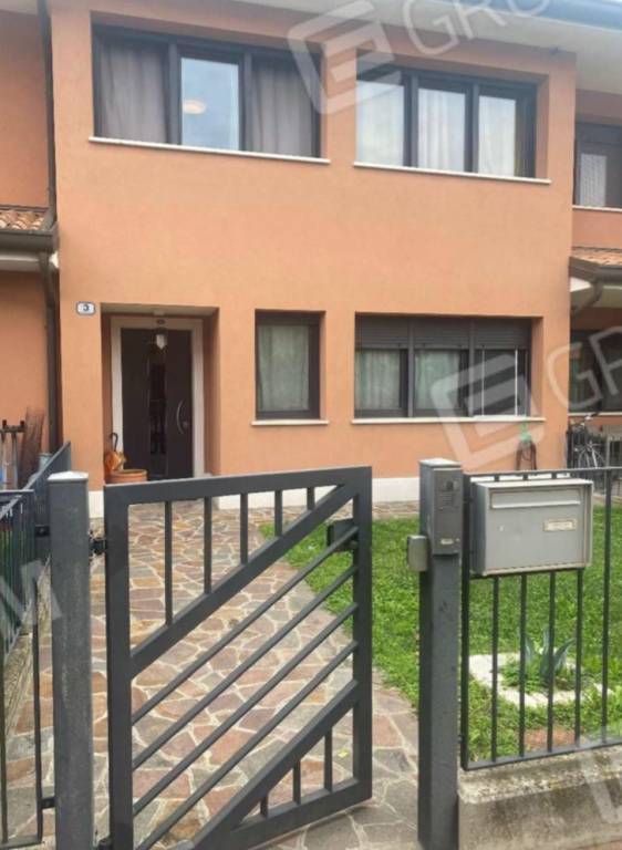 casa indipendente in vendita a Camponogara