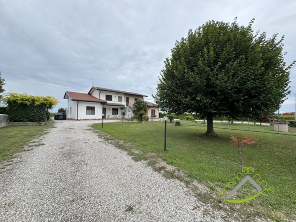 casa indipendente in vendita a Camponogara
