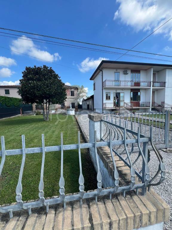 casa indipendente in vendita a Camponogara