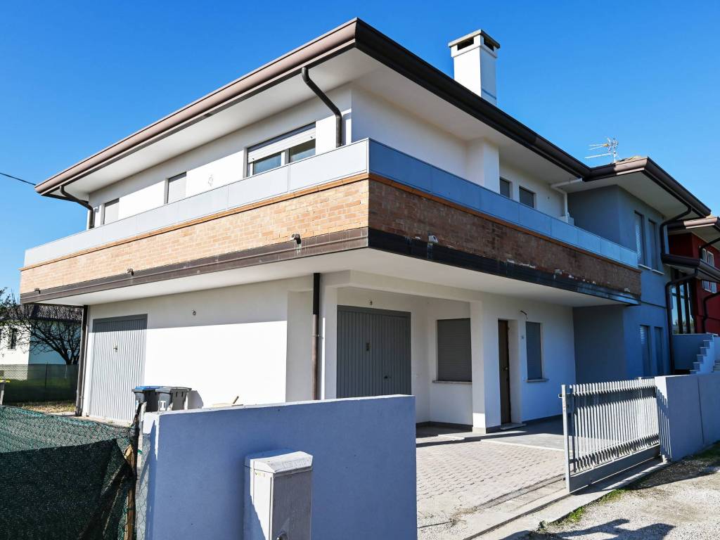 casa indipendente in vendita a Camponogara