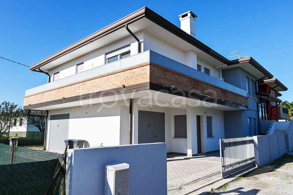 casa indipendente in vendita a Camponogara