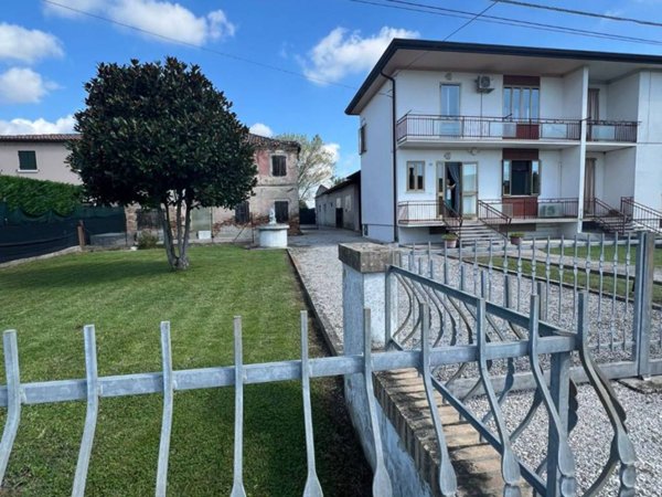 casa indipendente in vendita a Camponogara