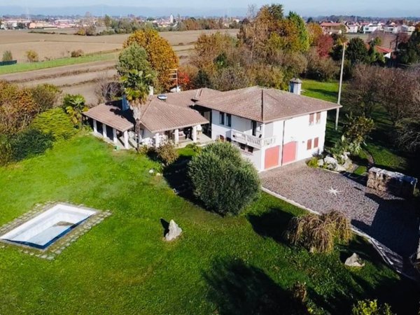 casa indipendente in vendita a Camponogara