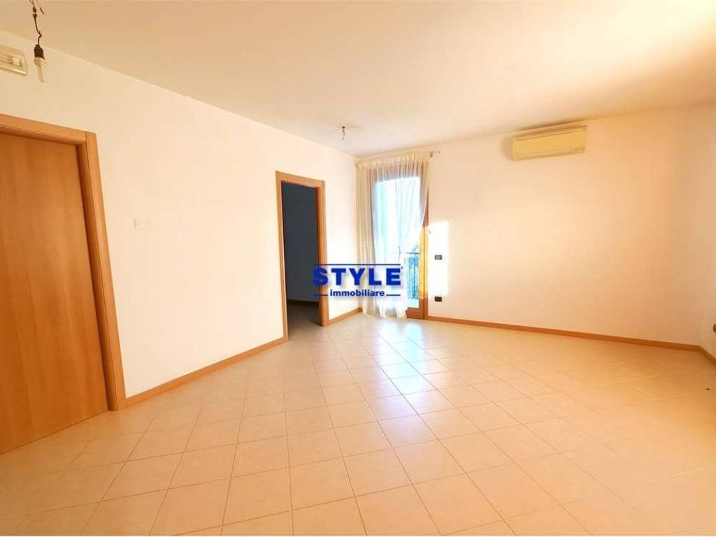 appartamento in vendita a Camponogara in zona Prozzolo