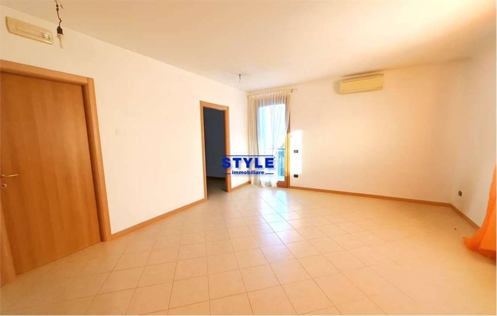 appartamento in vendita a Camponogara in zona Prozzolo