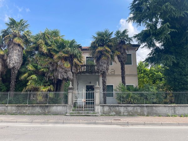 casa indipendente in vendita a Camponogara