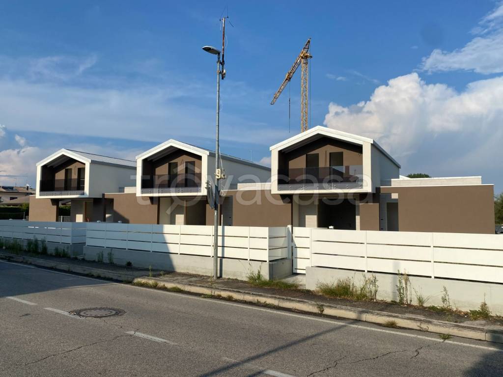 casa indipendente in vendita a Camponogara