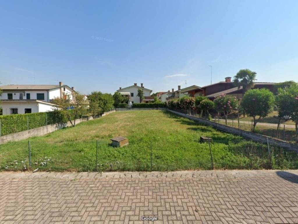 terreno edificabile in vendita a Camponogara
