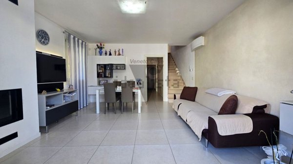 casa indipendente in vendita a Camponogara