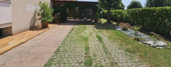 casa indipendente in vendita a Camponogara