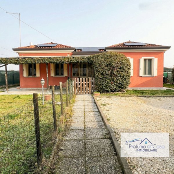 casa indipendente in vendita a Camponogara