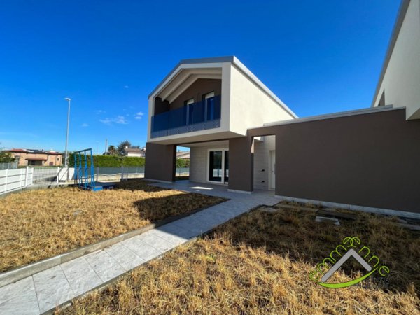 casa indipendente in vendita a Camponogara