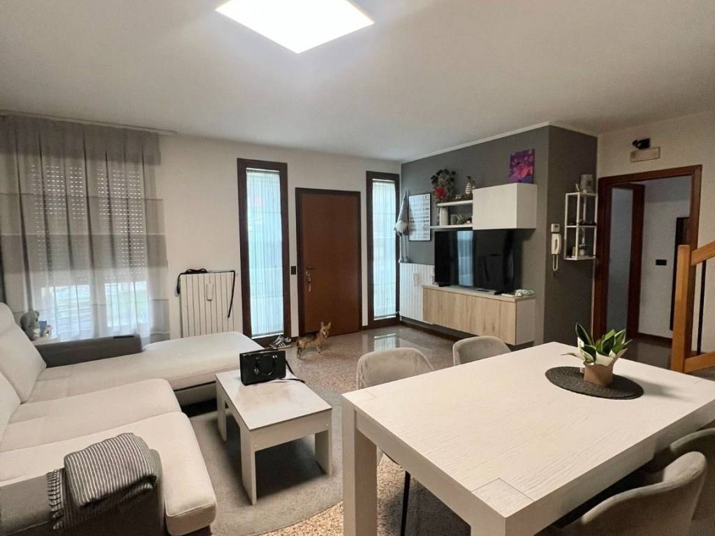 appartamento in vendita a Camponogara