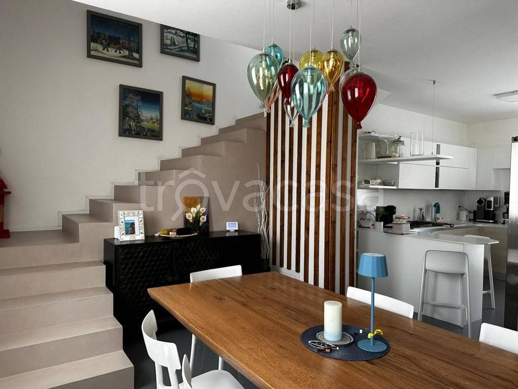 casa indipendente in vendita a Camponogara in zona Prozzolo