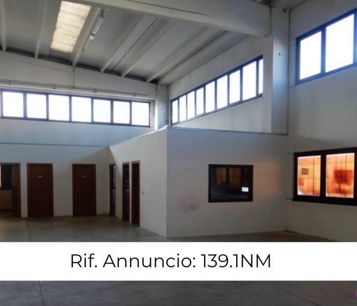 locale commerciale in vendita a Camponogara