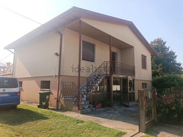casa indipendente in vendita a Camponogara in zona Prozzolo