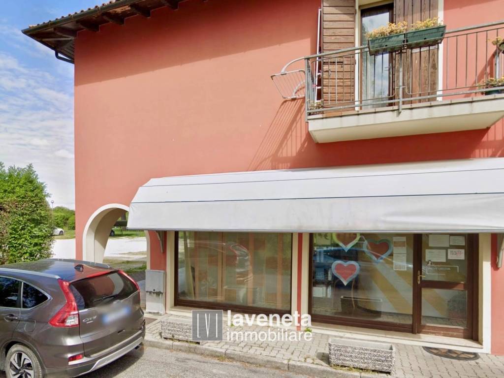 negozio in vendita a Caorle in zona Ottava Presa