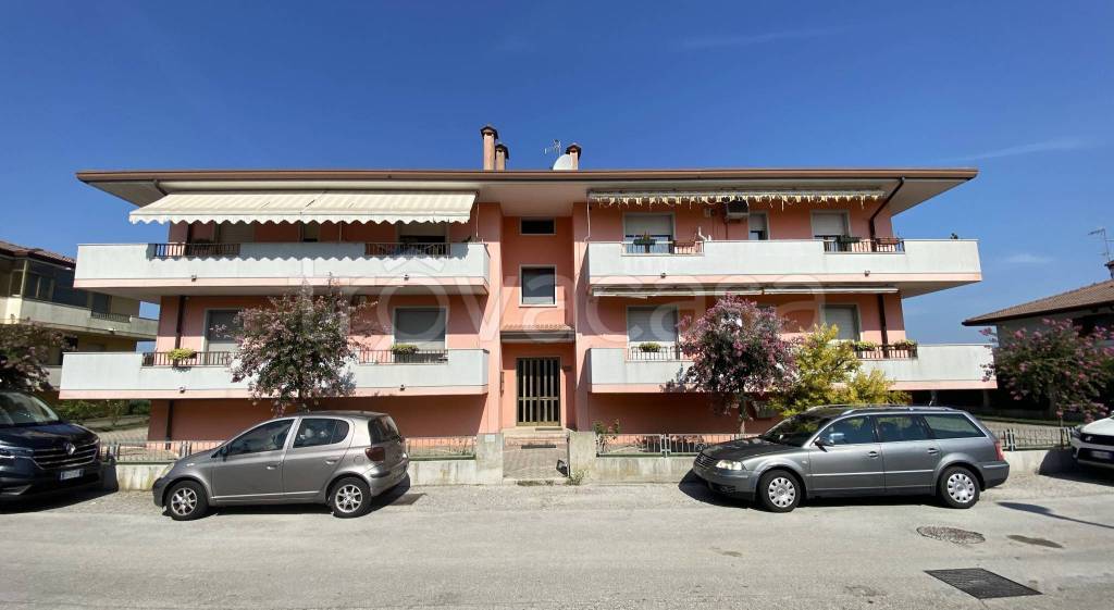 appartamento in vendita a Caorle in zona Ottava Presa