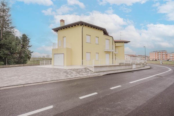 appartamento in vendita a Caorle in zona Ottava Presa