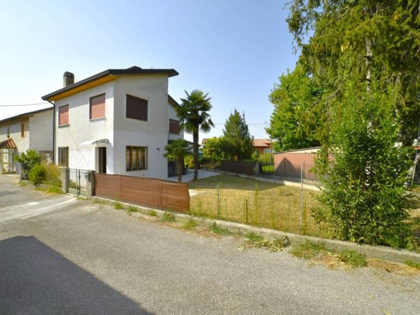 casa indipendente in vendita a Caorle in zona Castello di Brussa