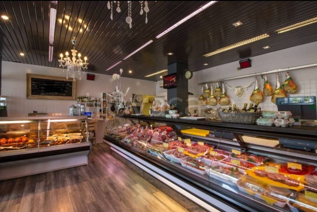 negozio in vendita a Caorle in zona Porto Santa Margherita