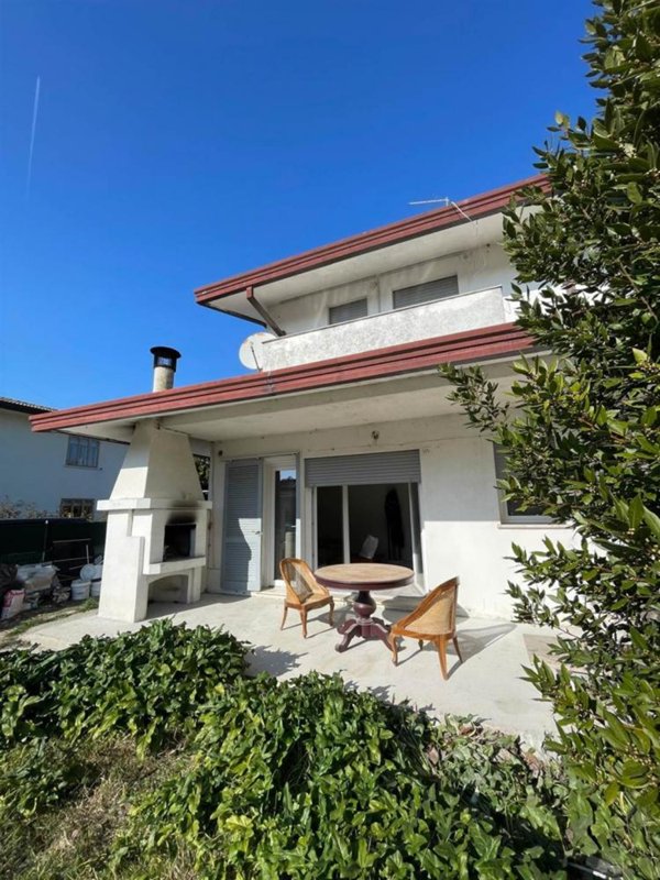 casa indipendente in vendita a Caorle