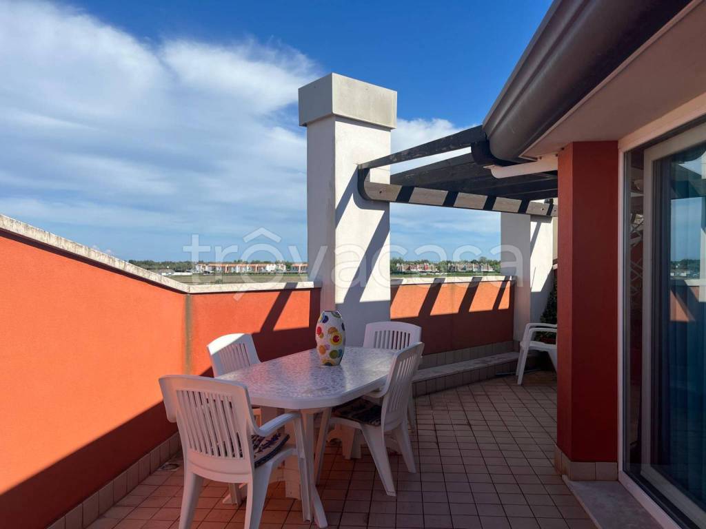 appartamento in vendita a Caorle in zona Porto Santa Margherita