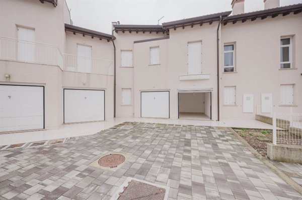 casa indipendente in vendita a Caorle in zona Ottava Presa
