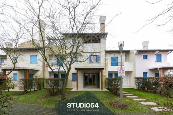 casa indipendente in vendita a Caorle