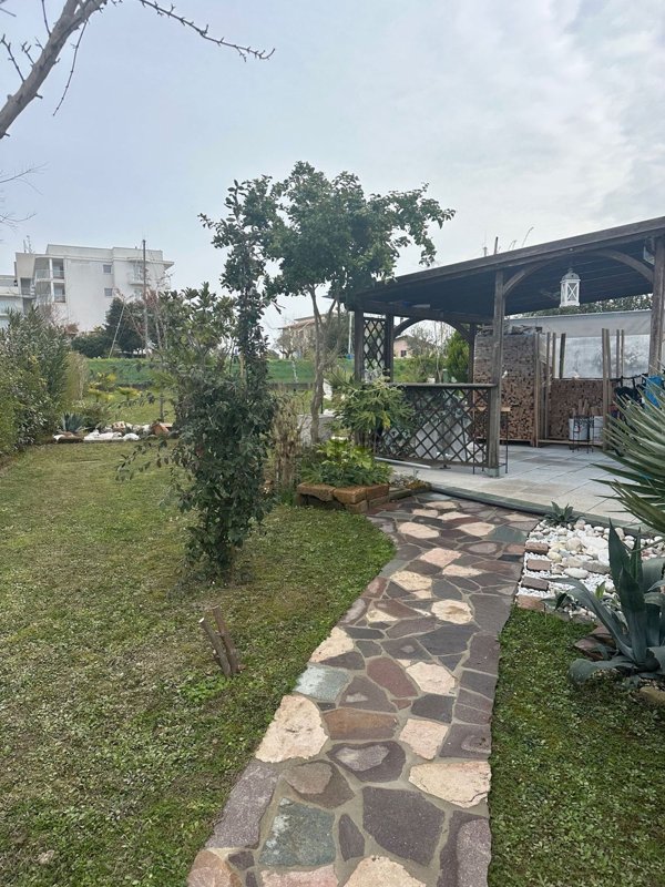 casa indipendente in vendita a Caorle