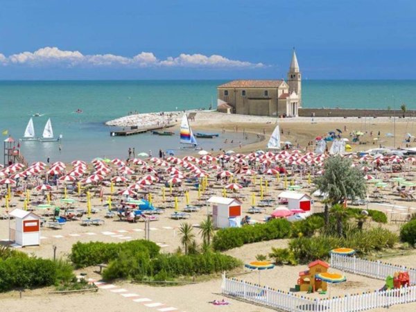 negozio in vendita a Caorle