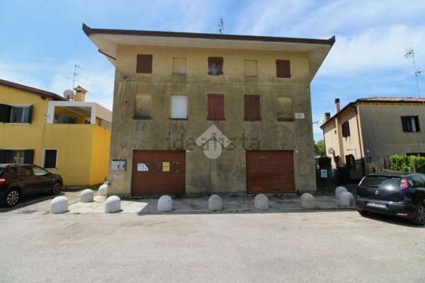 casa semindipendente in vendita a Caorle