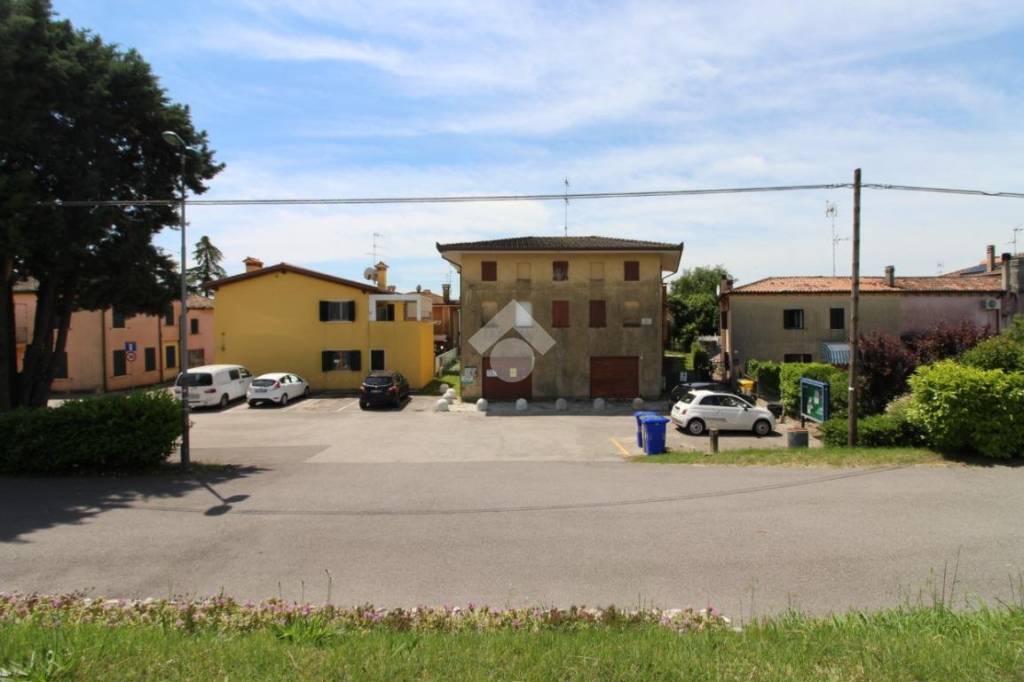 casa semindipendente in vendita a Caorle
