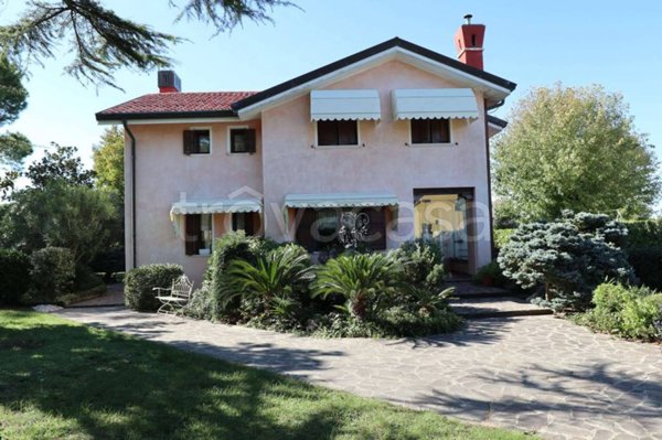 casa indipendente in vendita a Caorle