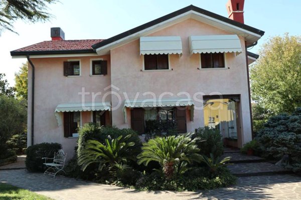 casa indipendente in vendita a Caorle