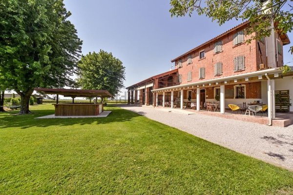 casa indipendente in vendita a Caorle