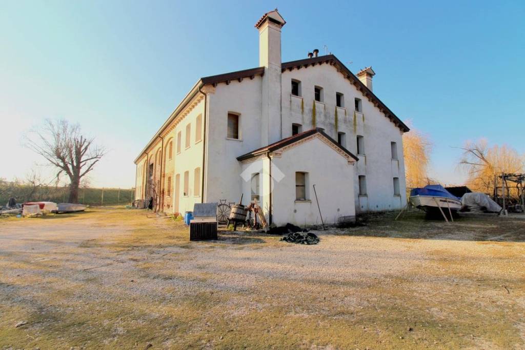 casa indipendente in vendita a Caorle