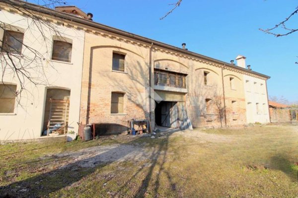 casa indipendente in vendita a Caorle