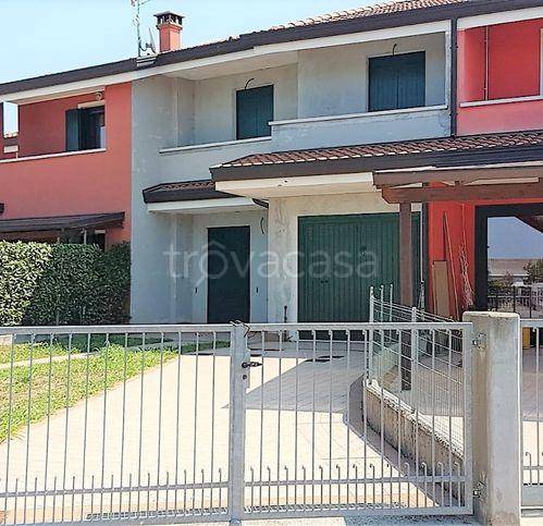 casa indipendente in vendita a Caorle in zona Ottava Presa