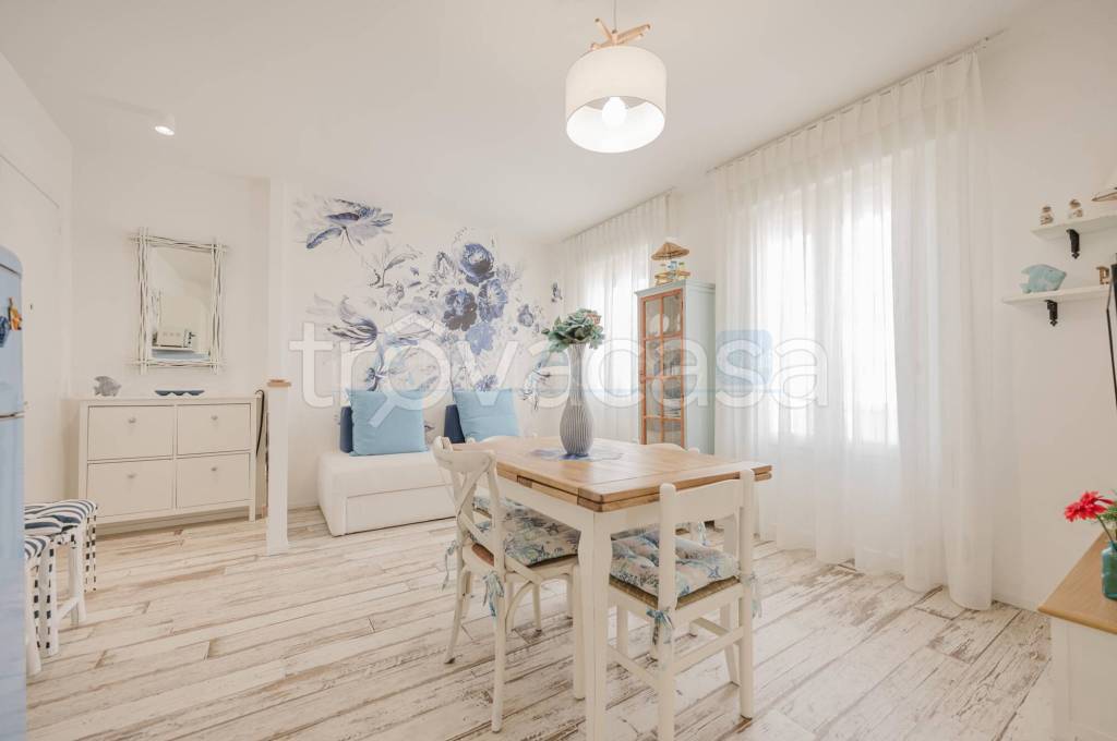 appartamento in vendita a Caorle in zona Porto Santa Margherita