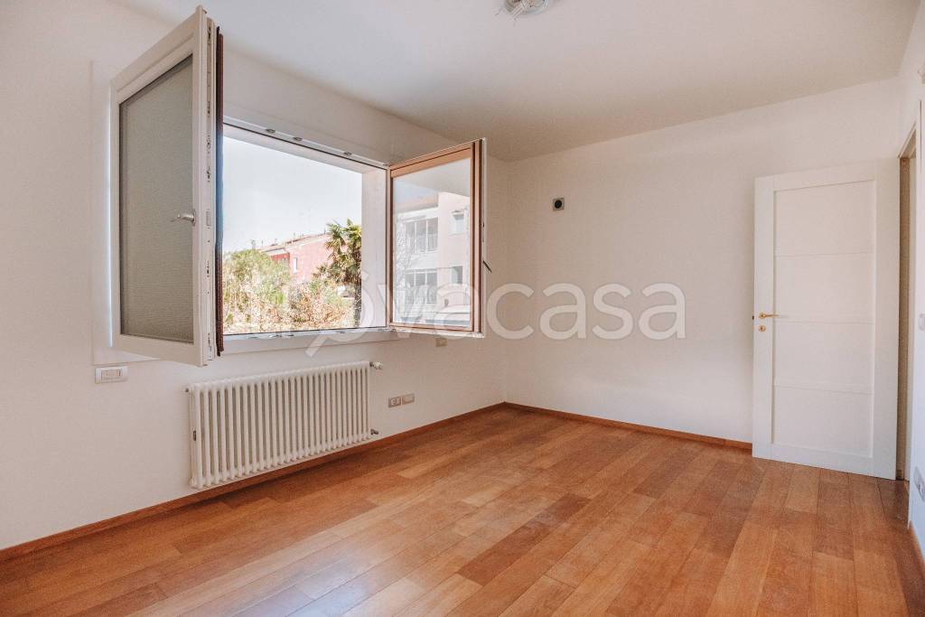 casa indipendente in vendita a Caorle