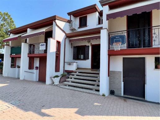 casa indipendente in vendita a Caorle in zona Ottava Presa