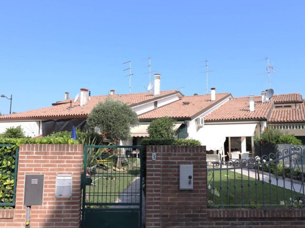 casa indipendente in vendita a Caorle