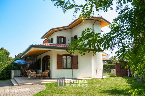 casa indipendente in vendita a Caorle in zona Duna Verde