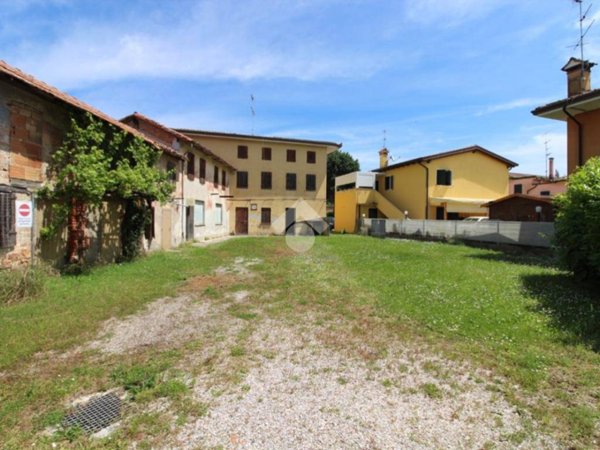 casa indipendente in vendita a Caorle